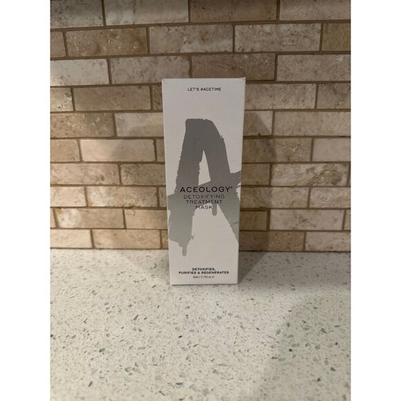 Aceology Detoxifying Treatment Mask Full Size 2.19 oz New in Box - Picture 1 of 2